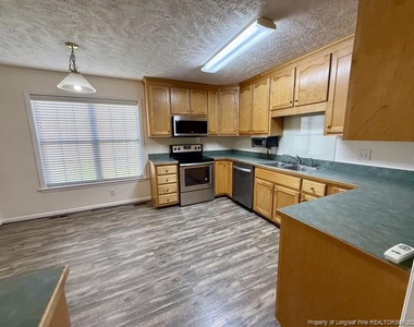 6808 Jacobs Creek Circle - Photo Thumbnail 6