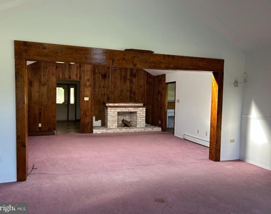 102 Quinton Alloway Road - Photo Thumbnail 9