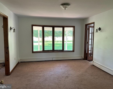 102 Quinton Alloway Road - Photo Thumbnail 14
