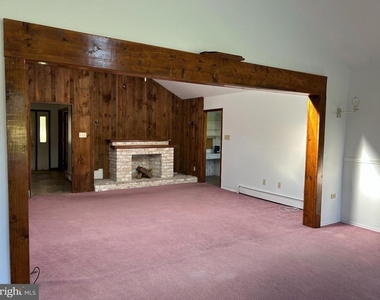 102 Quinton Alloway Road - Photo Thumbnail 7