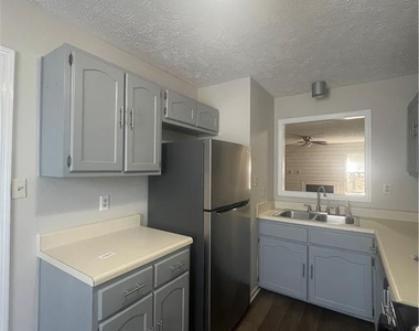 119 Villa Drive - Photo Thumbnail 4
