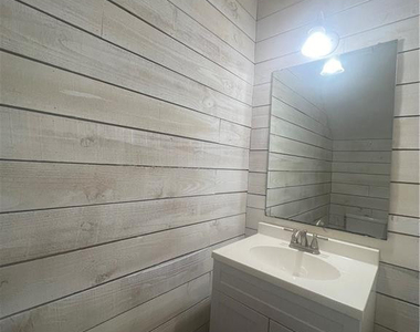 119 Villa Drive - Photo Thumbnail 6