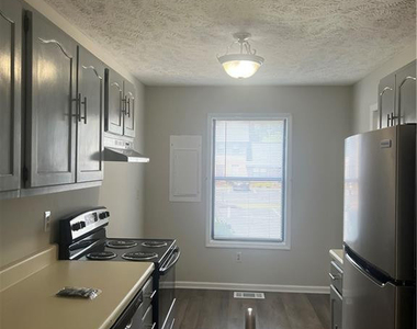 119 Villa Drive - Photo Thumbnail 3