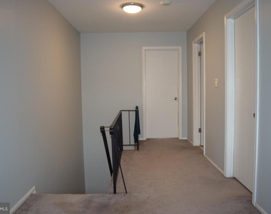 99 Brookview Circle - Photo Thumbnail 2