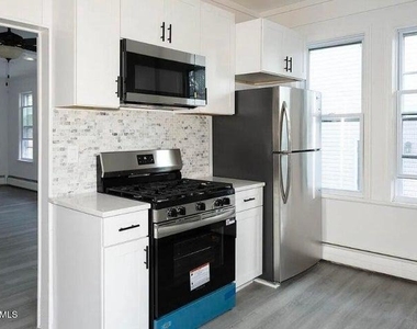 144 Beal Street - Photo Thumbnail 5