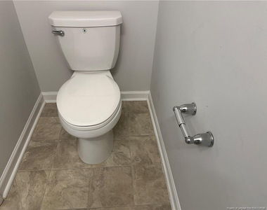 216 Melbourne Drive - Photo Thumbnail 10