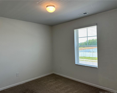 216 Melbourne Drive - Photo Thumbnail 15