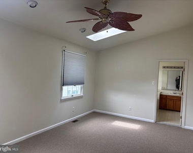 114 Carriage Lane - Photo Thumbnail 13