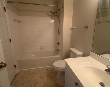 101 Colts Neck Drive - Photo Thumbnail 11