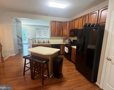 101 Colts Neck Drive - Photo Thumbnail 1