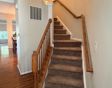 101 Colts Neck Drive - Photo Thumbnail 7