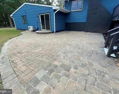 802 Salem Court - Photo Thumbnail 34
