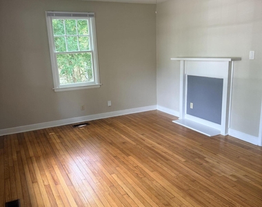 502 Frank Street - Photo Thumbnail 13