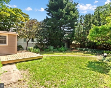 112 Cambridge Avenue - Photo Thumbnail 11