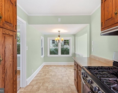 112 Cambridge Avenue - Photo Thumbnail 5