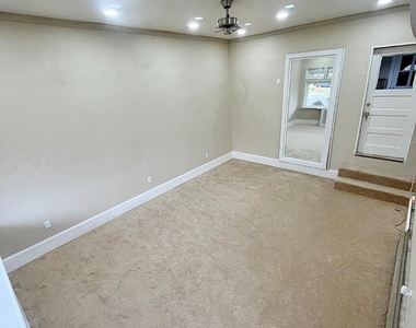 321 Union Avenue - Photo Thumbnail 7