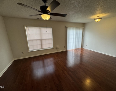 4804 Tanglewood Oaks Street - Photo Thumbnail 1