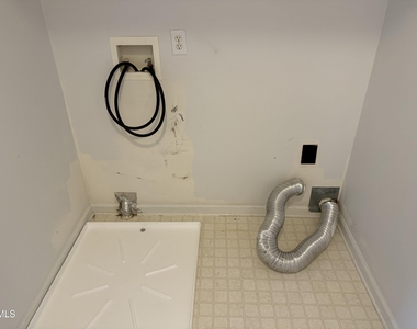 4804 Tanglewood Oaks Street - Photo Thumbnail 11