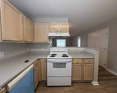 1305 Kent Road - Photo Thumbnail 4