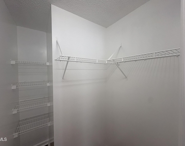 1305 Kent Road - Photo Thumbnail 14