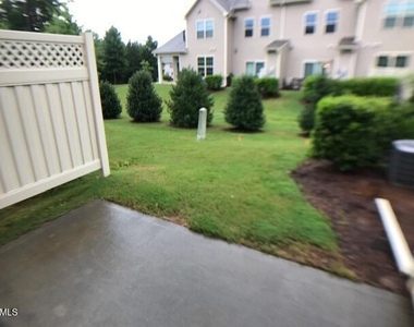105 Mt Evans Drive - Photo Thumbnail 19