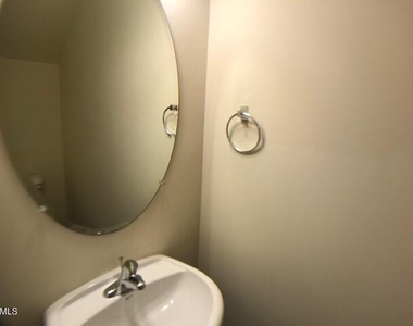 105 Mt Evans Drive - Photo Thumbnail 8