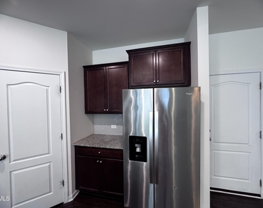 1748 Clayfire Drive - Photo Thumbnail 7