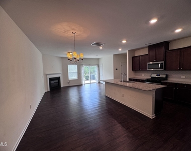 1748 Clayfire Drive - Photo Thumbnail 3