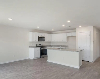 216 Olive Branch Street - Photo Thumbnail 2