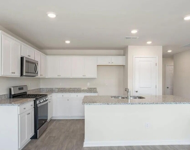 216 Olive Branch Street - Photo Thumbnail 3