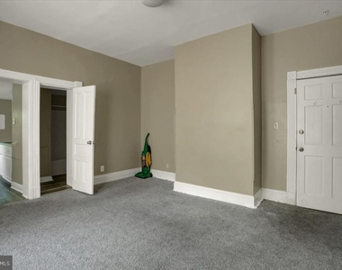 217 S Prospect Street - Photo Thumbnail 4