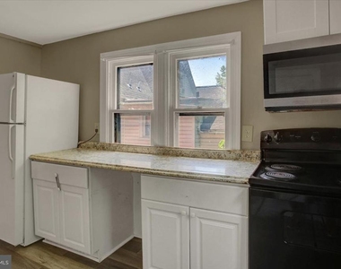217 S Prospect Street - Photo Thumbnail 7