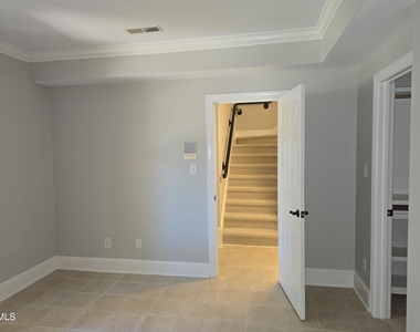 102 Eyemouth Court - Photo Thumbnail 16