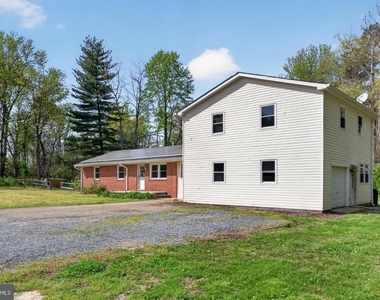 45278 Cove Manor Road - Photo Thumbnail 2