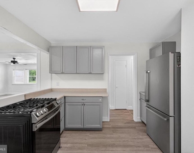 45278 Cove Manor Road - Photo Thumbnail 10