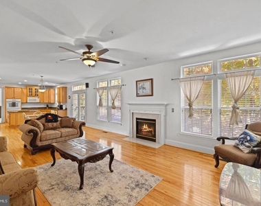 8008 Dorado Terrace - Photo Thumbnail 14