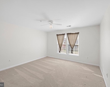8008 Dorado Terrace - Photo Thumbnail 19