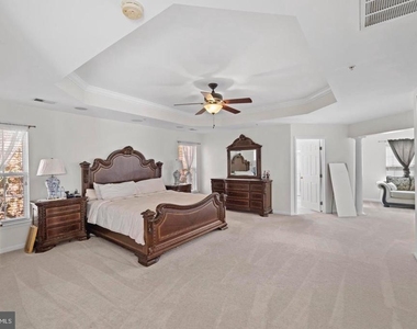 8008 Dorado Terrace - Photo Thumbnail 21