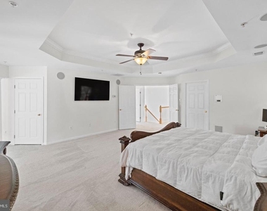 8008 Dorado Terrace - Photo Thumbnail 23