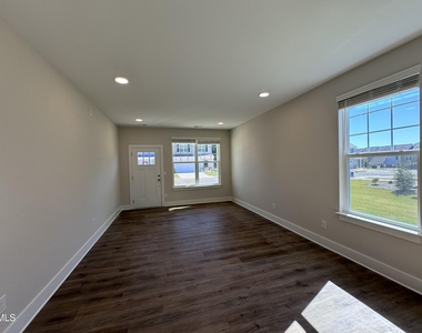 836 Pryor Street - Photo Thumbnail 17