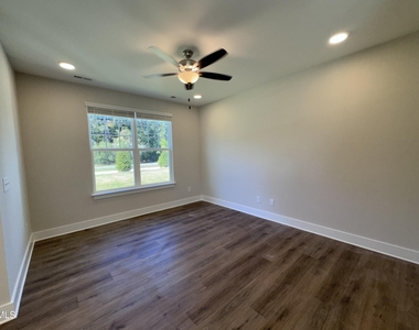 836 Pryor Street - Photo Thumbnail 2