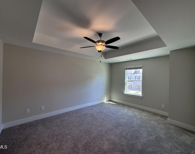 836 Pryor Street - Photo Thumbnail 9