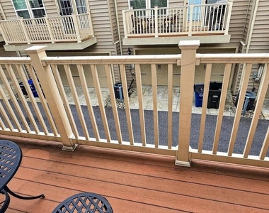 5363 S Center Drive - Photo Thumbnail 14