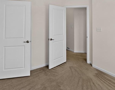 5363 S Center Drive - Photo Thumbnail 26