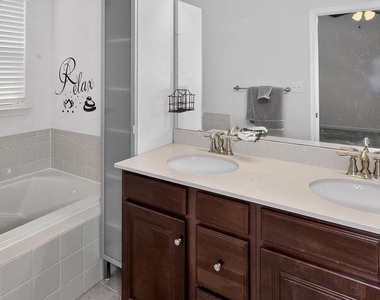 5363 S Center Drive - Photo Thumbnail 21