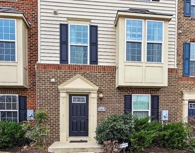 5363 S Center Drive - Photo Thumbnail 2