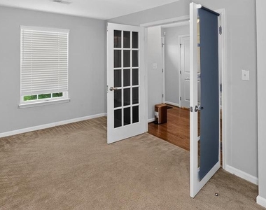 5363 S Center Drive - Photo Thumbnail 5