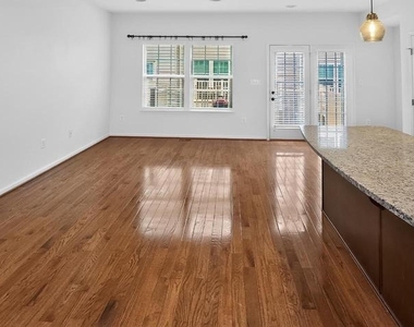 5363 S Center Drive - Photo Thumbnail 12