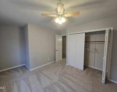 5837 Shady Grove Circle - Photo Thumbnail 8