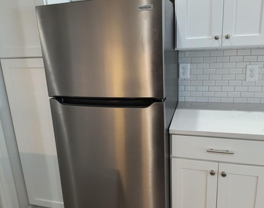 1309 Hudson Avenue - Photo Thumbnail 7